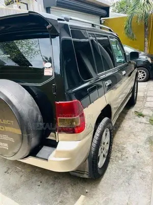 Mitsubishi Pajero H77 2000