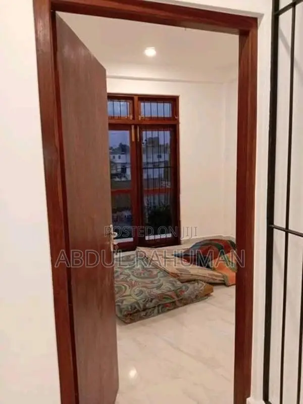 Luxurious Furnished Apartment Colombo 6 Junction 1600 Sqft