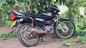 TVS Victor 2004