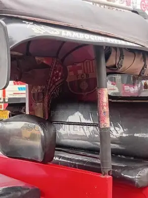 Bajaj RE 2006