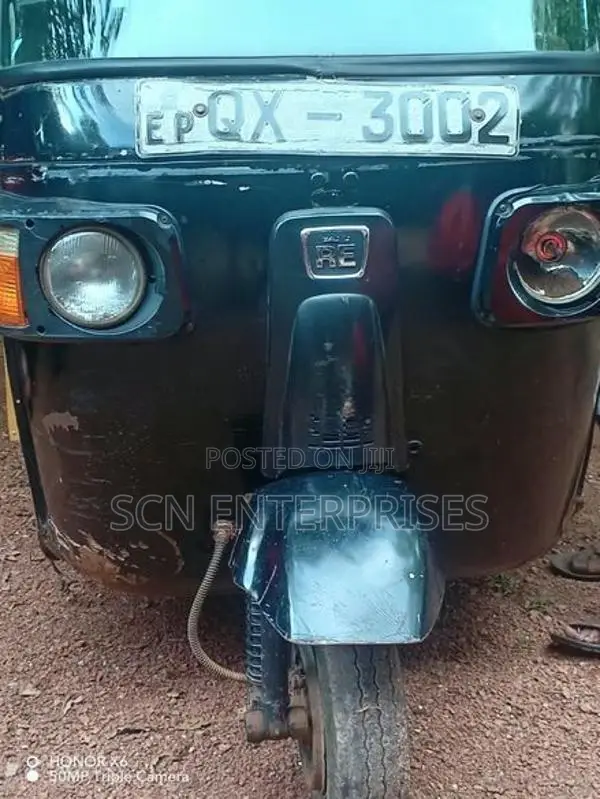 Bajaj RE 2010