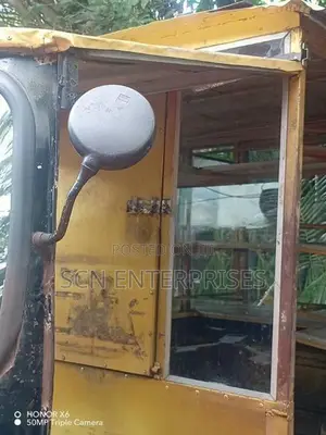 Bajaj RE 2010