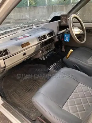 Nissan Sunny B11 1984