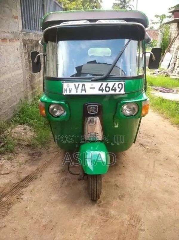 Bajaj RE 2010