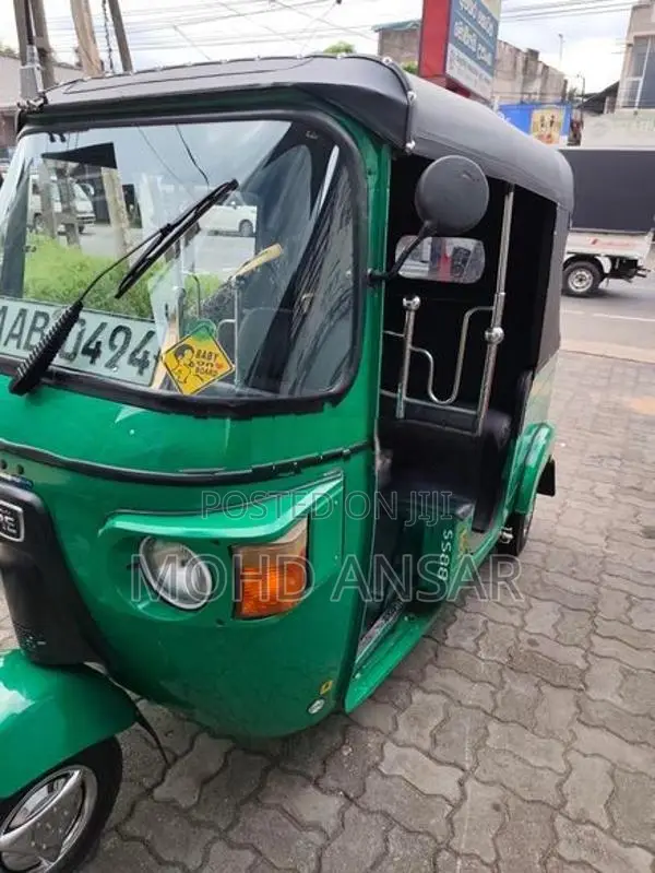 Bajaj RE 2012