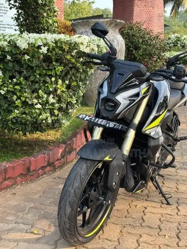 Bajaj Pulsar NS400z 2025