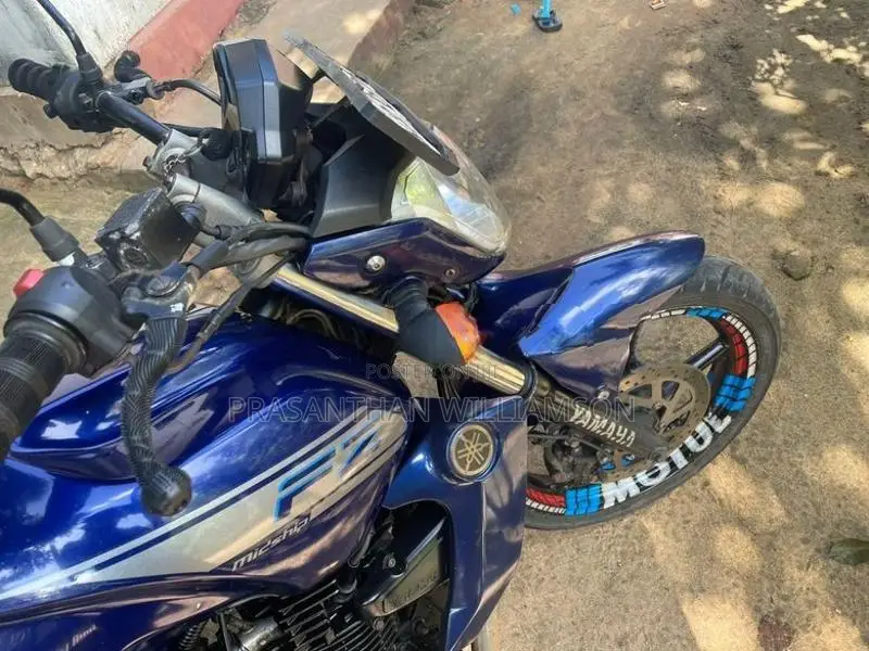 Yamaha FZ V1 2010