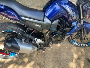 Yamaha FZ V1 2010