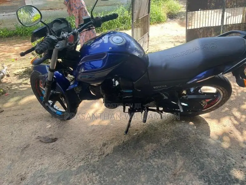 Yamaha FZ V1 2010