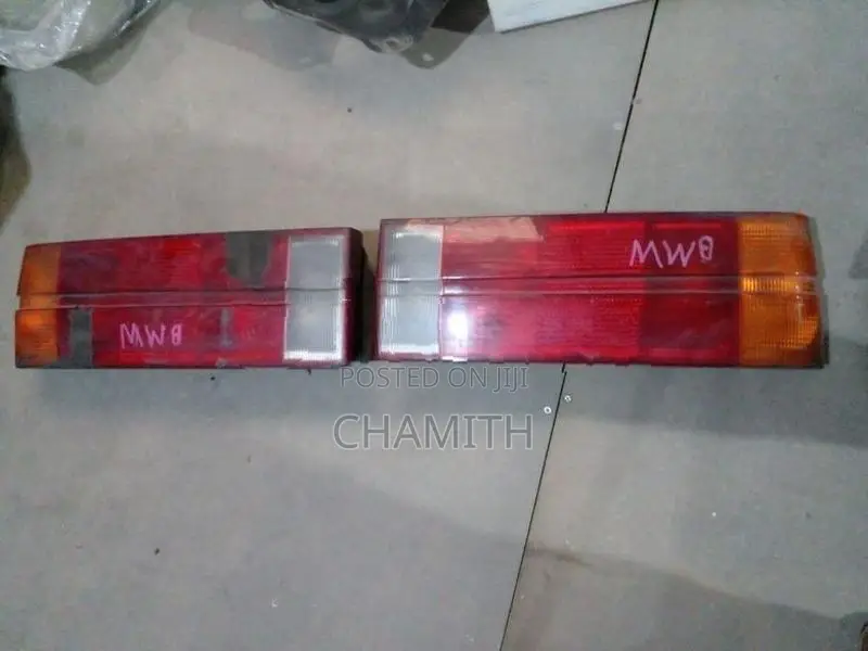 BMW E30 Tail lights