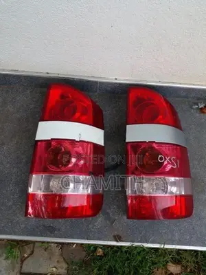 Toyota Noah Tail lights