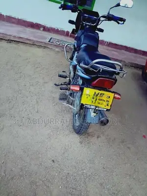 Bajaj CT100 2005
