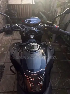 Bajaj Pulsar N160 2025