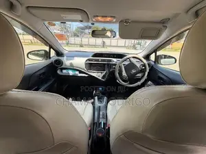 Toyota Aqua S Grade 2014