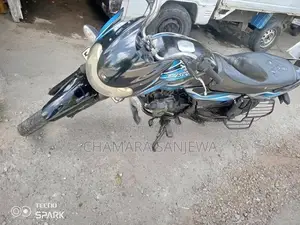 Bajaj Discover 2012
