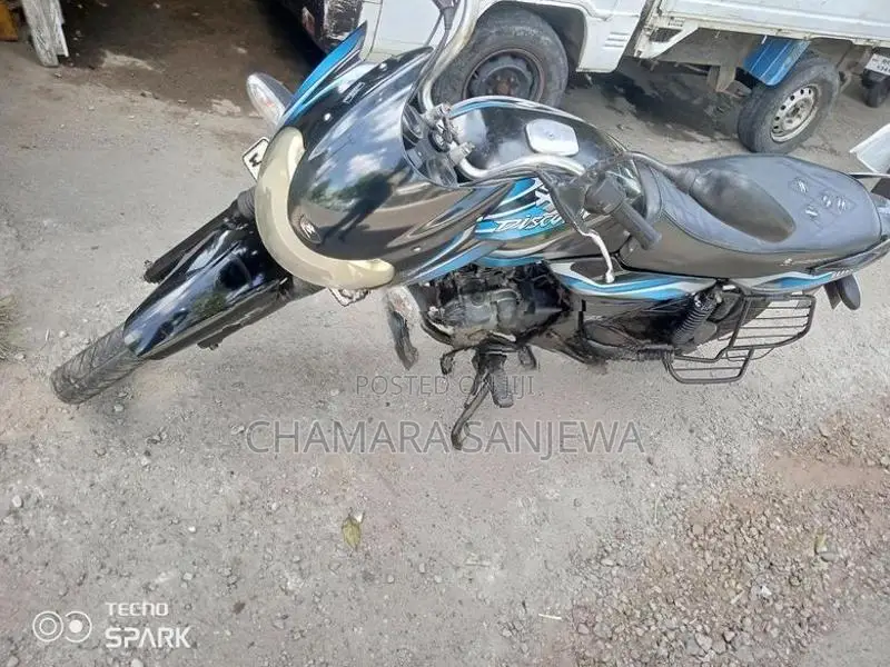 Bajaj Discover 2012