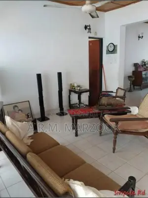 MT LAVINIA BORDER OF DEHIWALA 11P LAND W/3 BR & 1BATH AN OLD HOUSE SAL