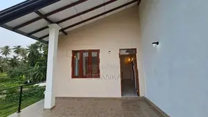 BRAND NEW LUXURY TWO STORY HOUSE FOR SALE IN ATHURUGIRIYA