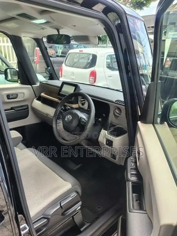 Honda N-Box 2024
