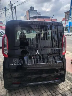 Mitsubishi eK Space 2024