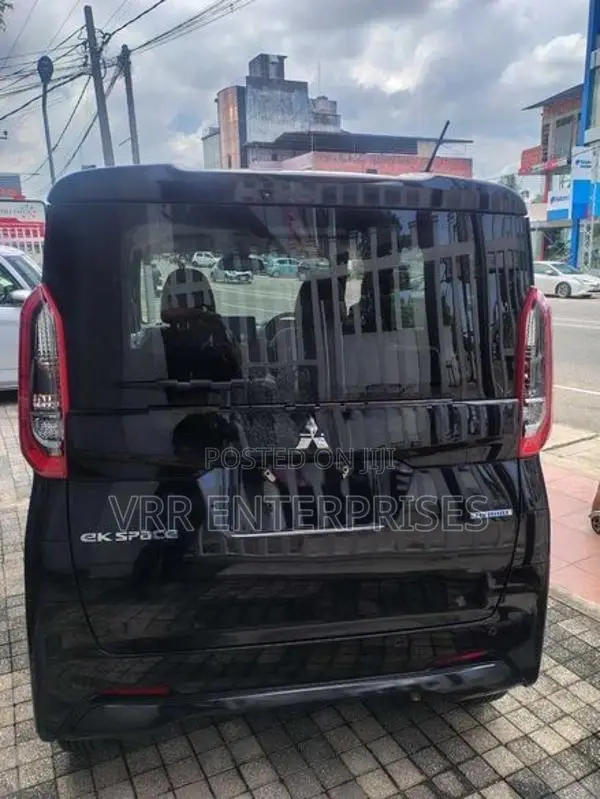 Mitsubishi eK Space 2024