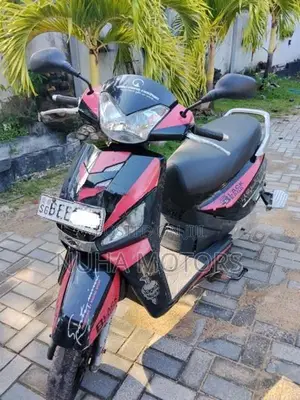 Mahindra Gusto 2016