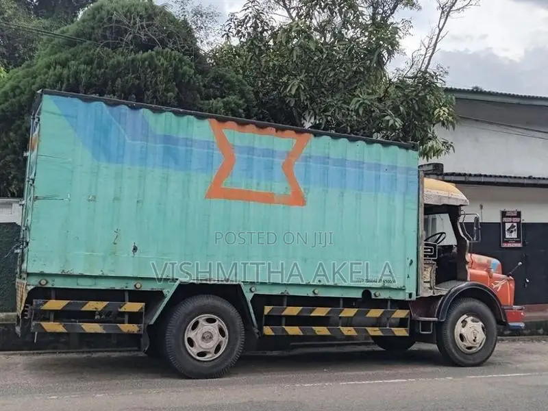 TATA 1210 18 Feet Container Box