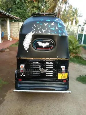 Bajaj RE YT.7898 2011