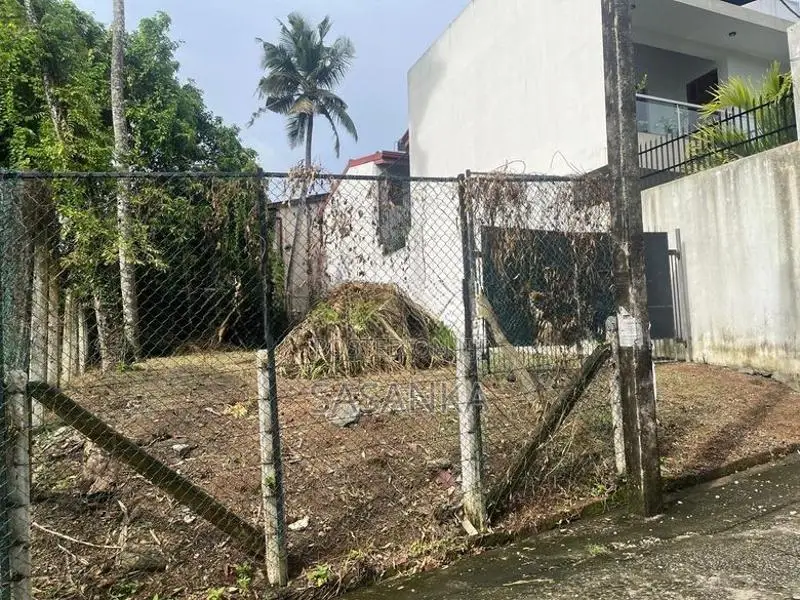 Maharagama Pamunuwa Road 7.5 Perches Land For sale.