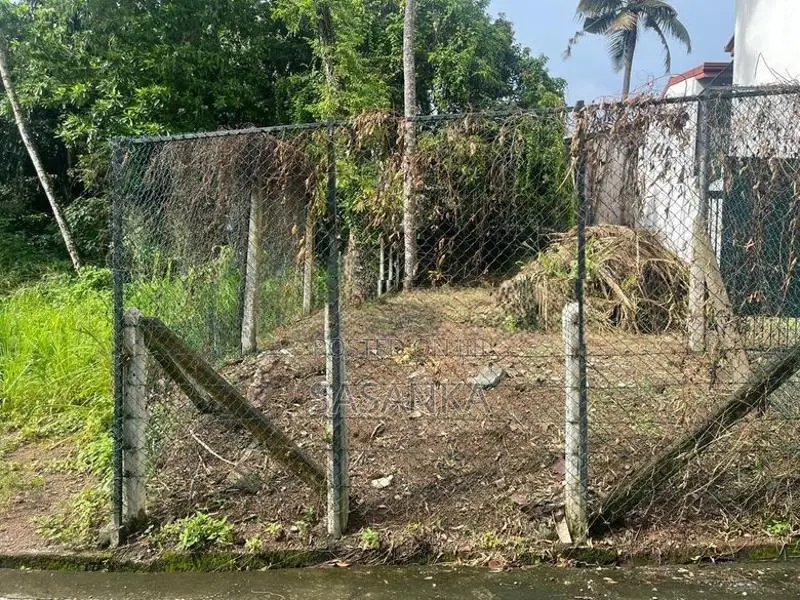 Maharagama Pamunuwa Road 7.5 Perches Land For sale.