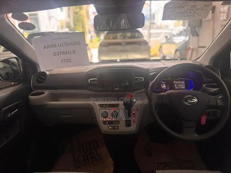 Daihatsu Mira limited x 2025
