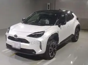 Toyota Yaris Cross Z 𝐇𝐘𝐁𝐑𝐈𝐃 2026