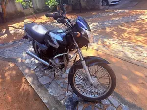 Bajaj CT100 2004