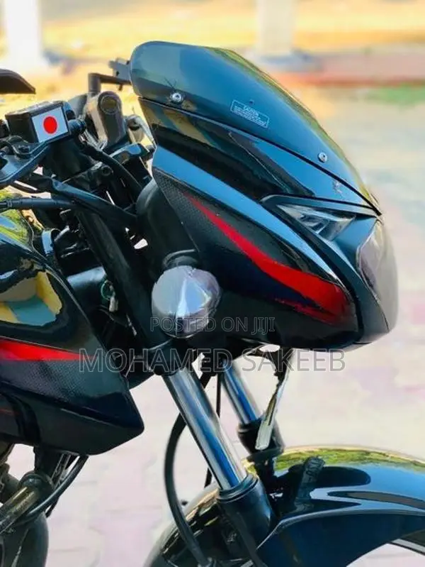 Bajaj Pulsar 180 2013