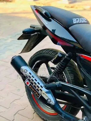 Bajaj Pulsar 180 2013