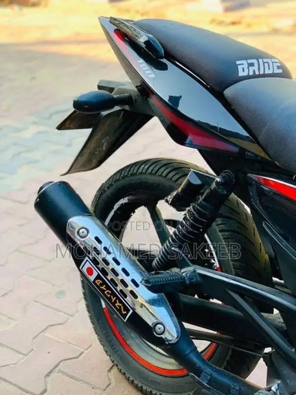 Bajaj Pulsar 180 2013
