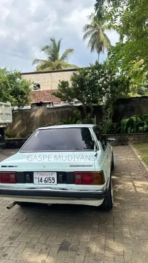 Nissan Sunny b11 1985