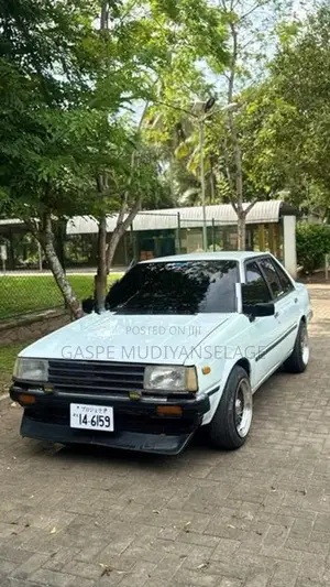 Nissan Sunny b11 1985