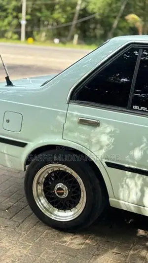 Nissan Sunny b11 1985