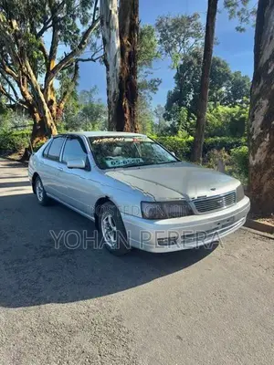 Nissan Bluebird SU14 1999