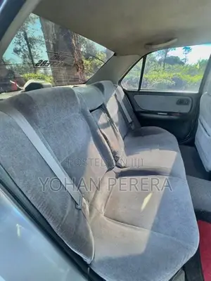 Nissan Bluebird SU14 1999