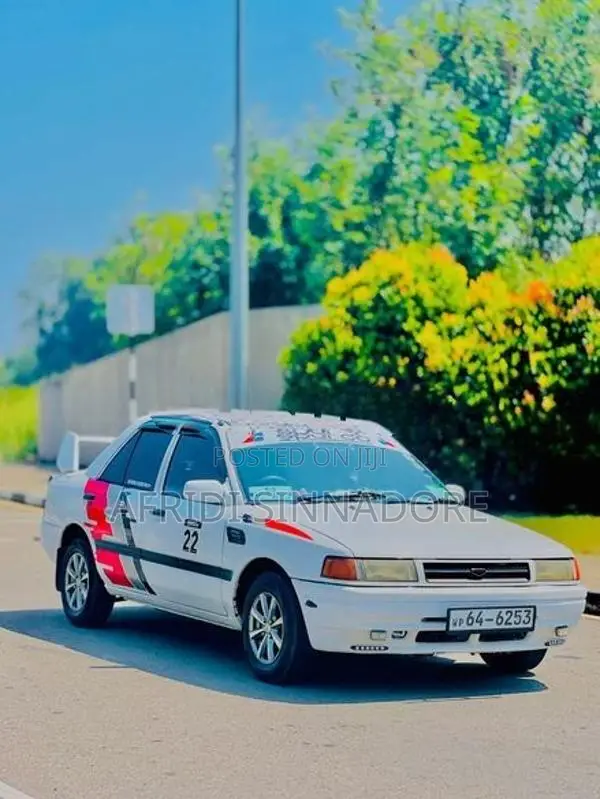 Mazda Familia 1991
