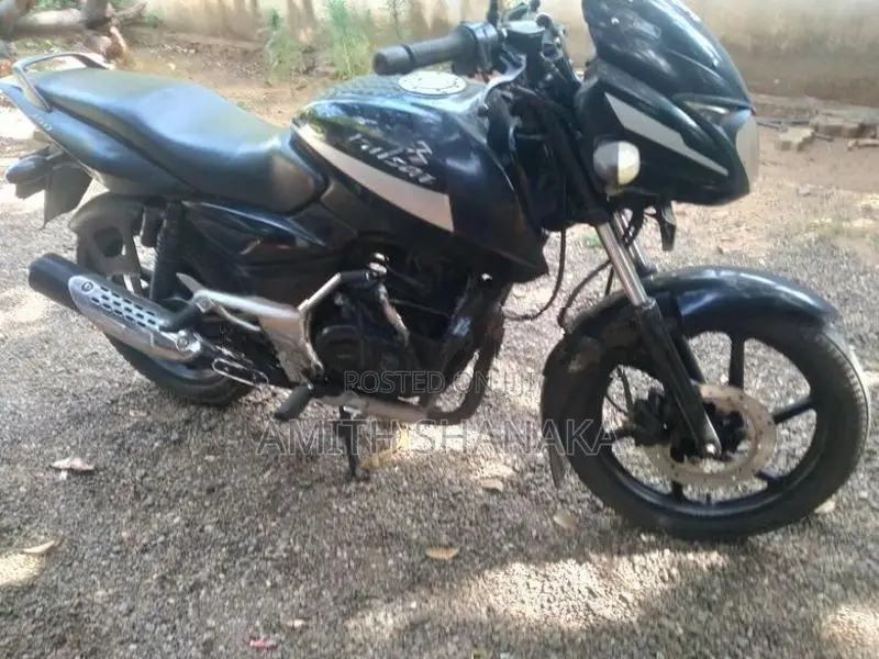 Bajaj Pulsar 150 2011