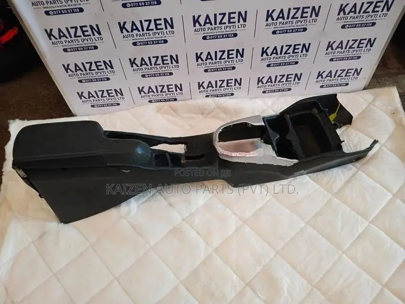 Honda Fit Gp5 Center Console Box
