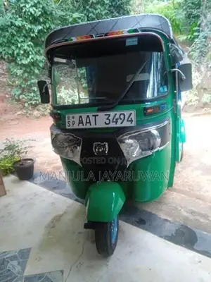 Bajaj RE 2014