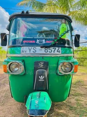 Bajaj RE 2011