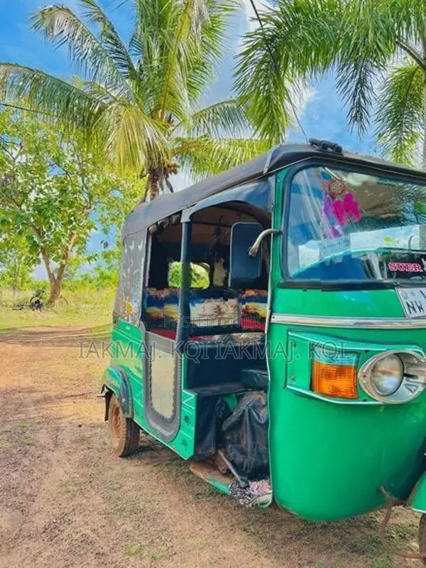 Bajaj RE 2011