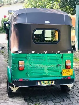 Bajaj RE 2009