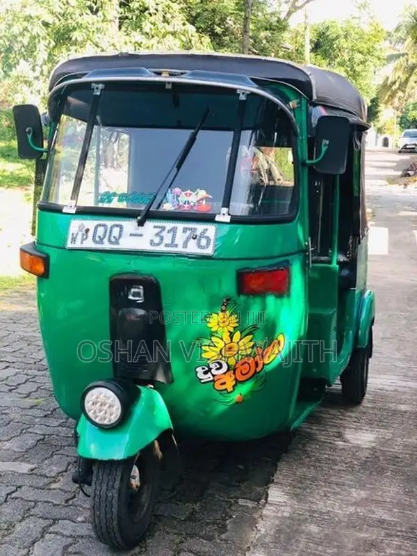 Bajaj RE 2009
