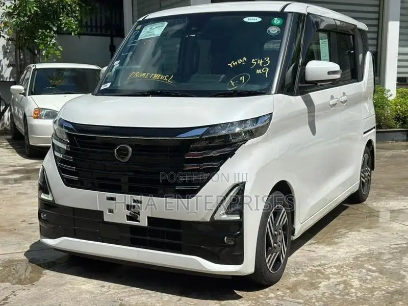 Nissan Roox 2023